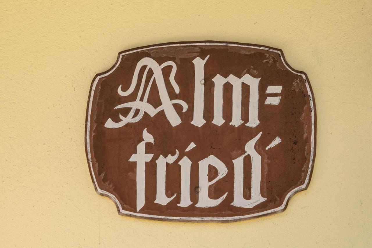 Almhuetten Sonnblick & Almfried